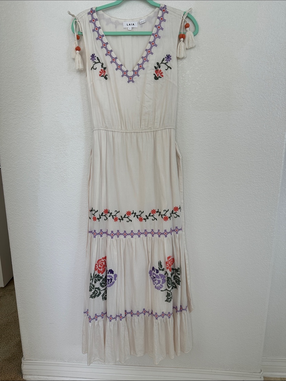 Anthropology Laia Dress Cream Embroidered V-Neck Maxi Dress size XS